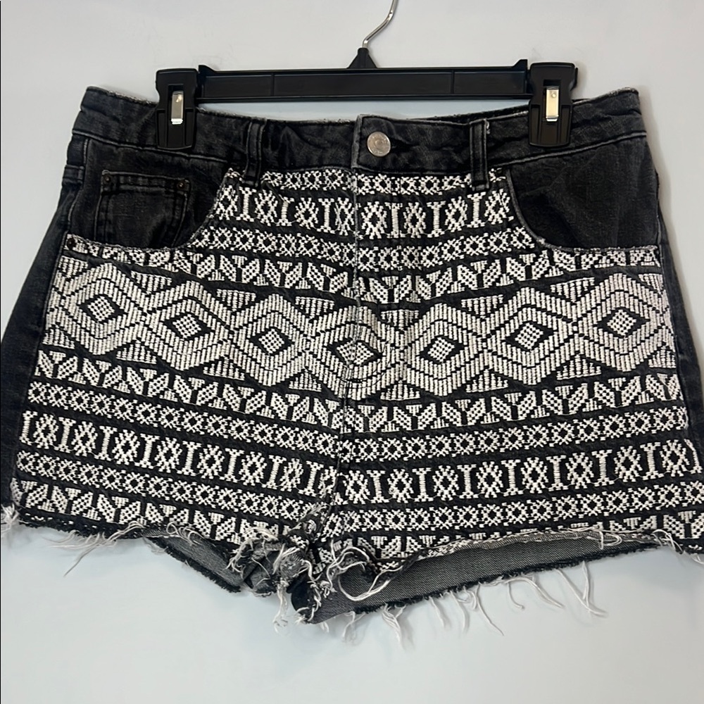 TOPSHOP‎ Women's Black & Cream Aztec Embroidered Patterned Denim Women Shorts 14